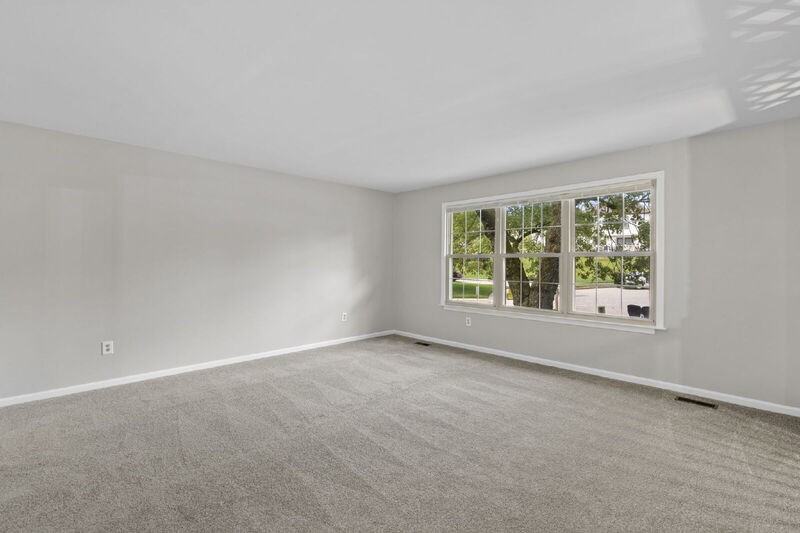 7 Wood Oak Ct - Photo 7 of 31