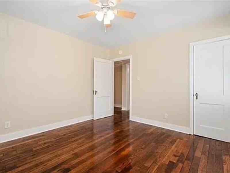 1450 Mcarthur St - Photo 3 of 19