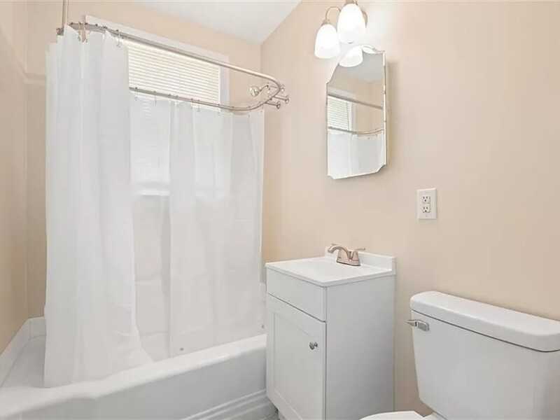 1450 Mcarthur St - Photo 5 of 19