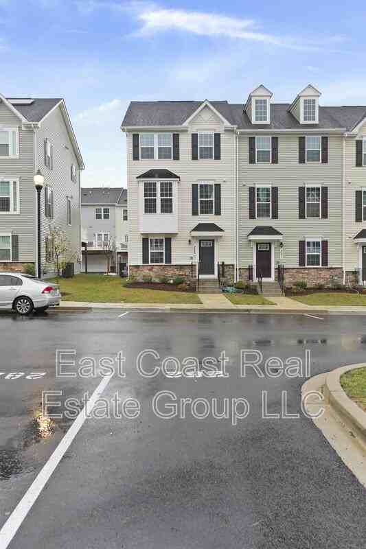 323 Patterson Park Rd - Photo 2 of 35