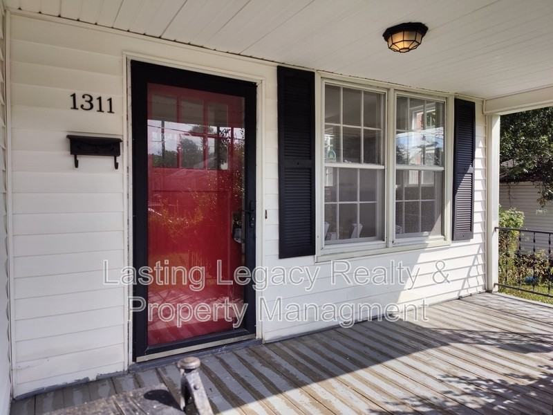 1311 Verdun St - Photo 2 of 12