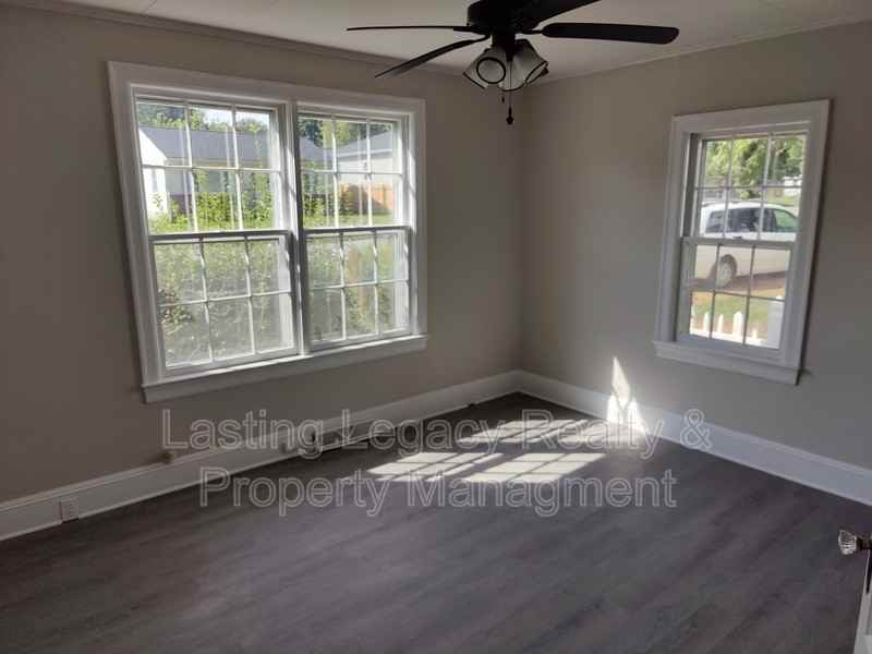 1311 Verdun St - Photo 3 of 12