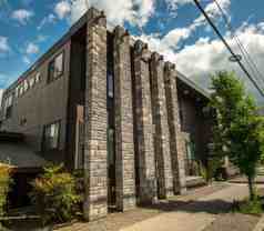 5607/5625 E Burnside St.; 15 NE 57th Ave - Photo 1 of 1