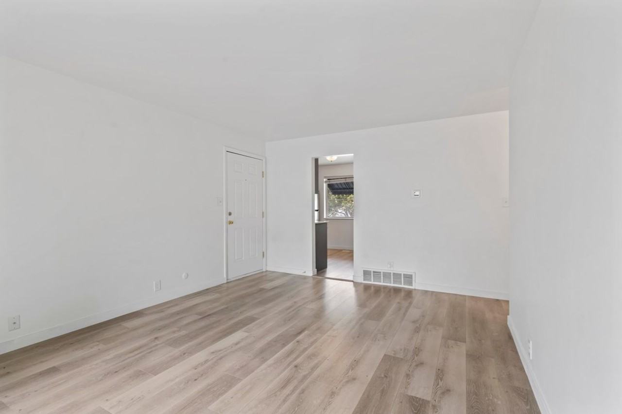 Green Street Apartments - Photo 3 of 29