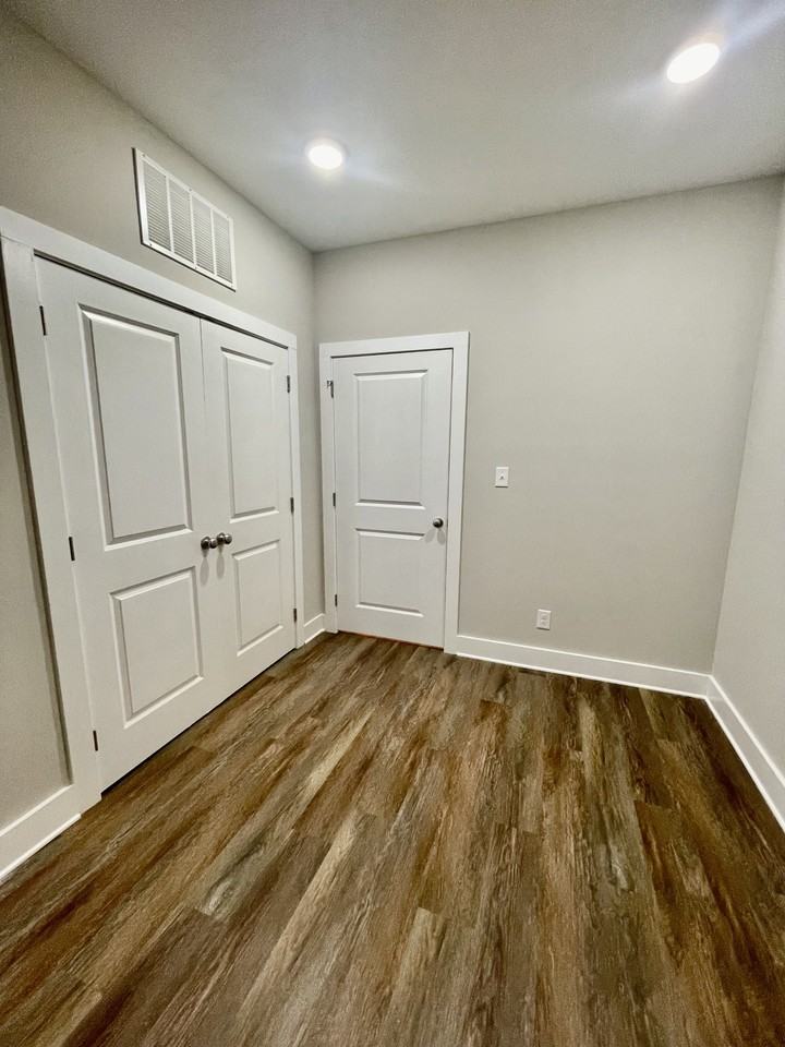 325 English Commons Drive - Photo 5 of 30