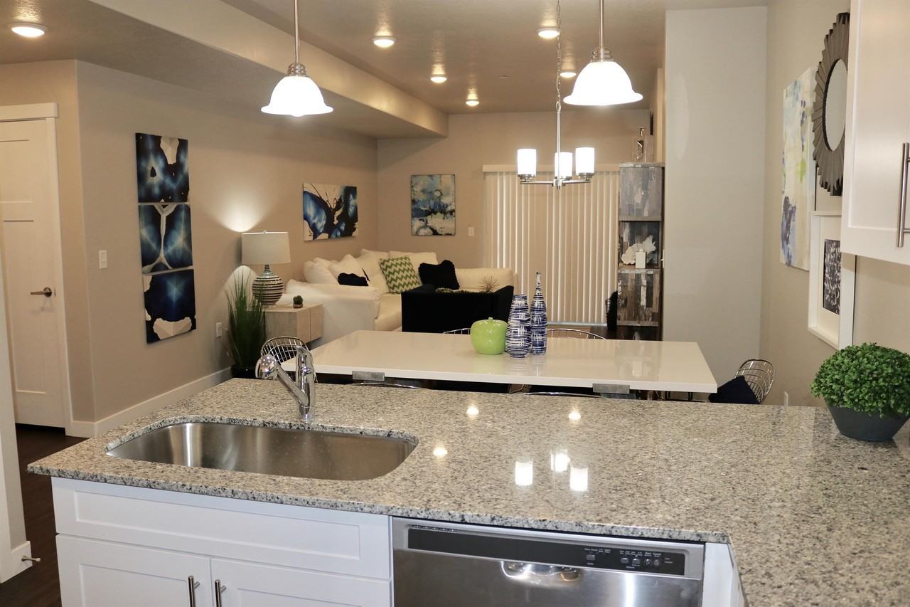 Bldg 08: Unit 207 Type 2: Standard - Photo 2 of 8