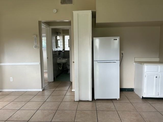 Neville Apartments - Photo 3 of 8