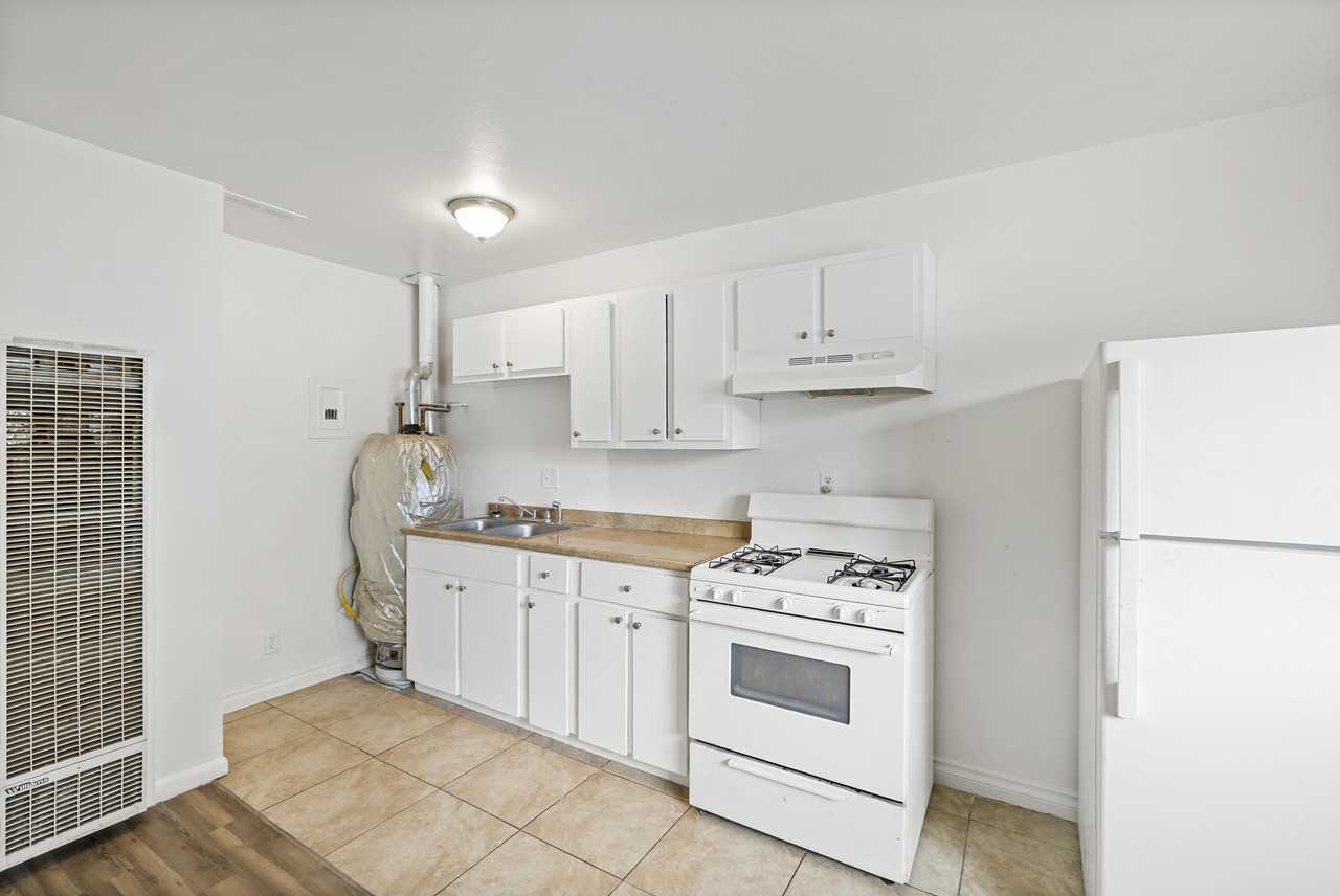 1135 Valley Manor Court - Photo 6 of 10