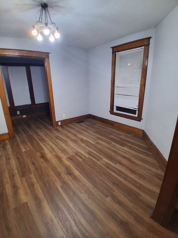 361 Warren Avenue-1 - Photo 6 of 11