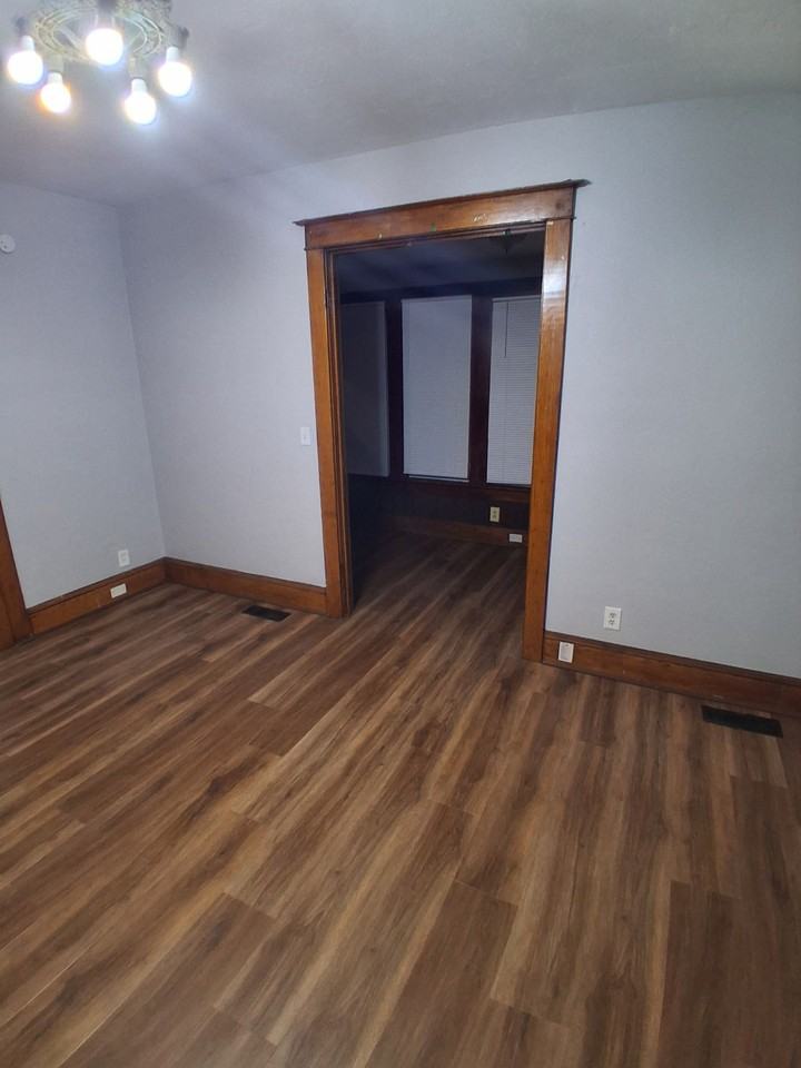 361 Warren Avenue-1 - Photo 7 of 11