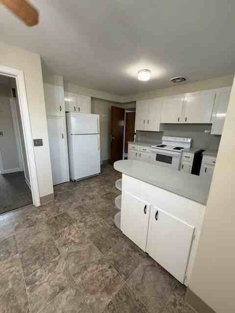 2018 Fulton Road Northwest - Photo 3 of 3