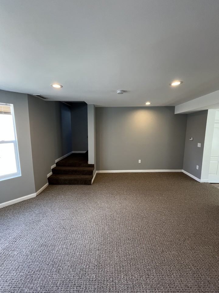 316 Broadway - Photo 3 of 15