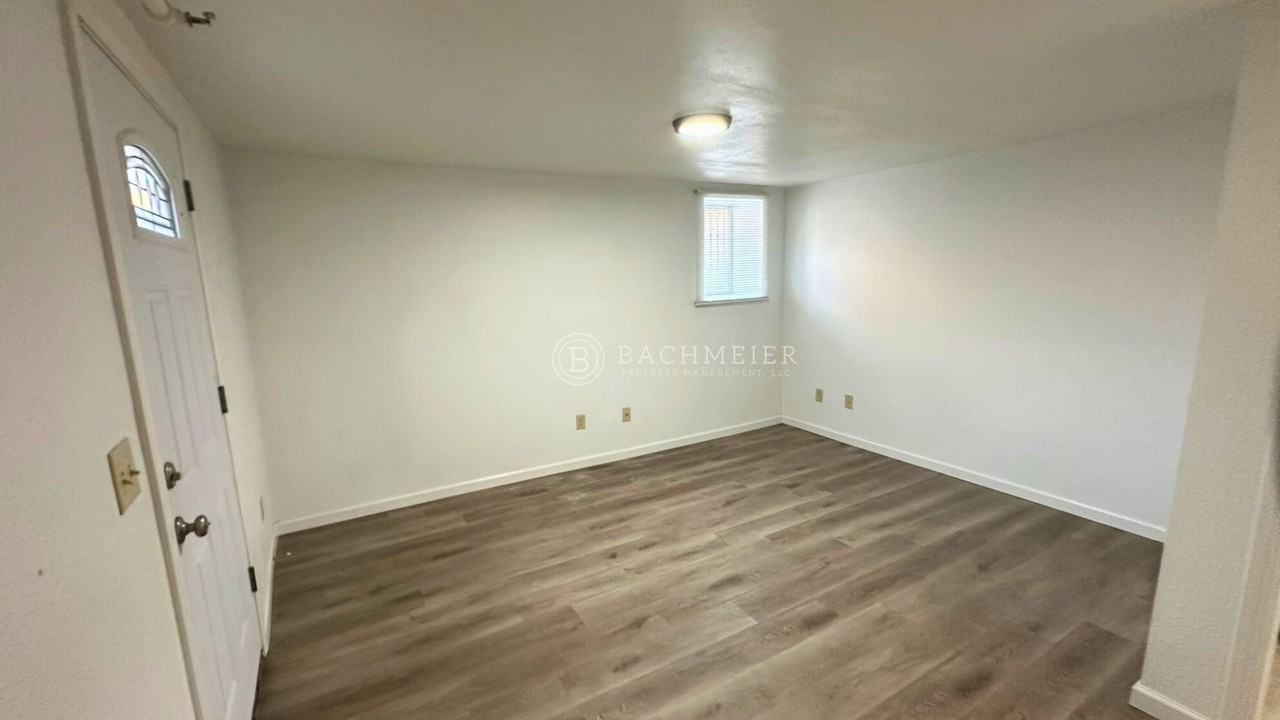 415 Southwest 7th Street - Photo 7 of 17