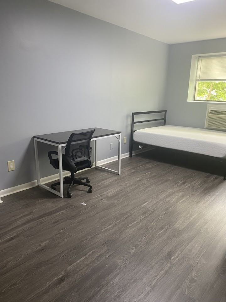 1855 Burnet Avenue - Photo 3 of 9