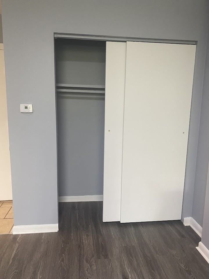 1855 Burnet Avenue - Photo 4 of 9