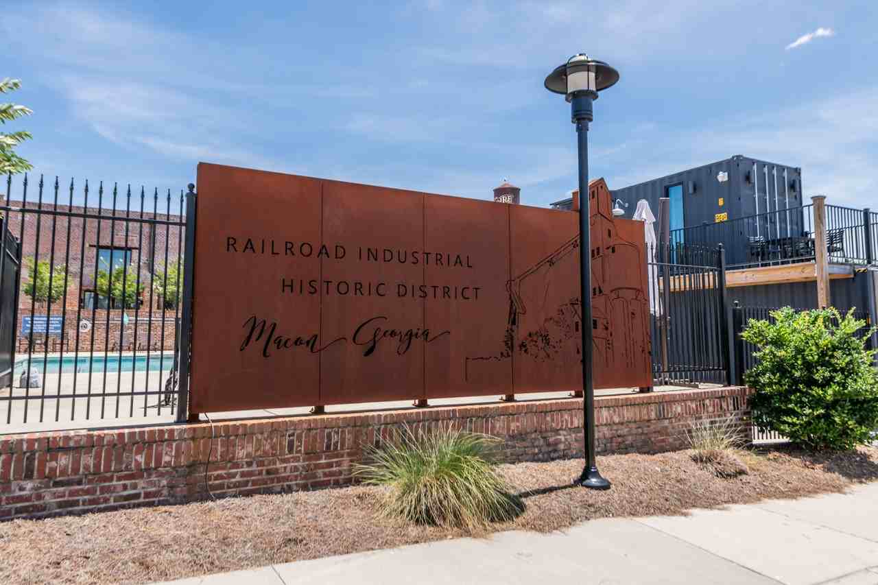 340 6th Street - Photo 7 of 7