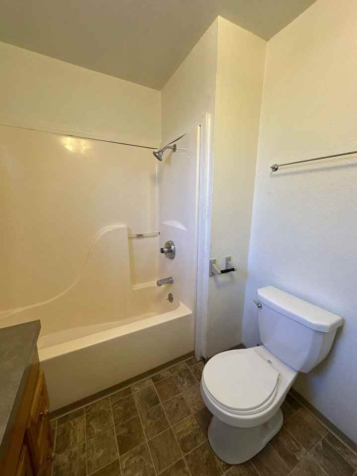 1545 Crescent Avenue - Photo 6 of 23