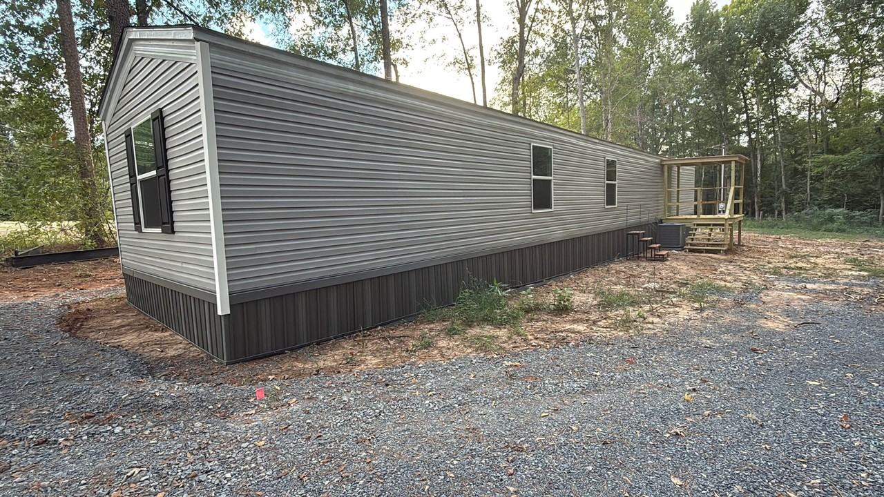 1194 Rambin Rd - Photo 3 of 18