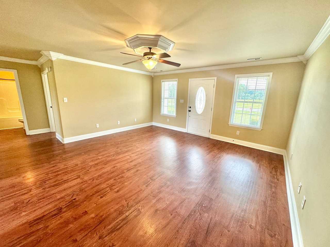 29428 Maddox St - Photo 2 of 14