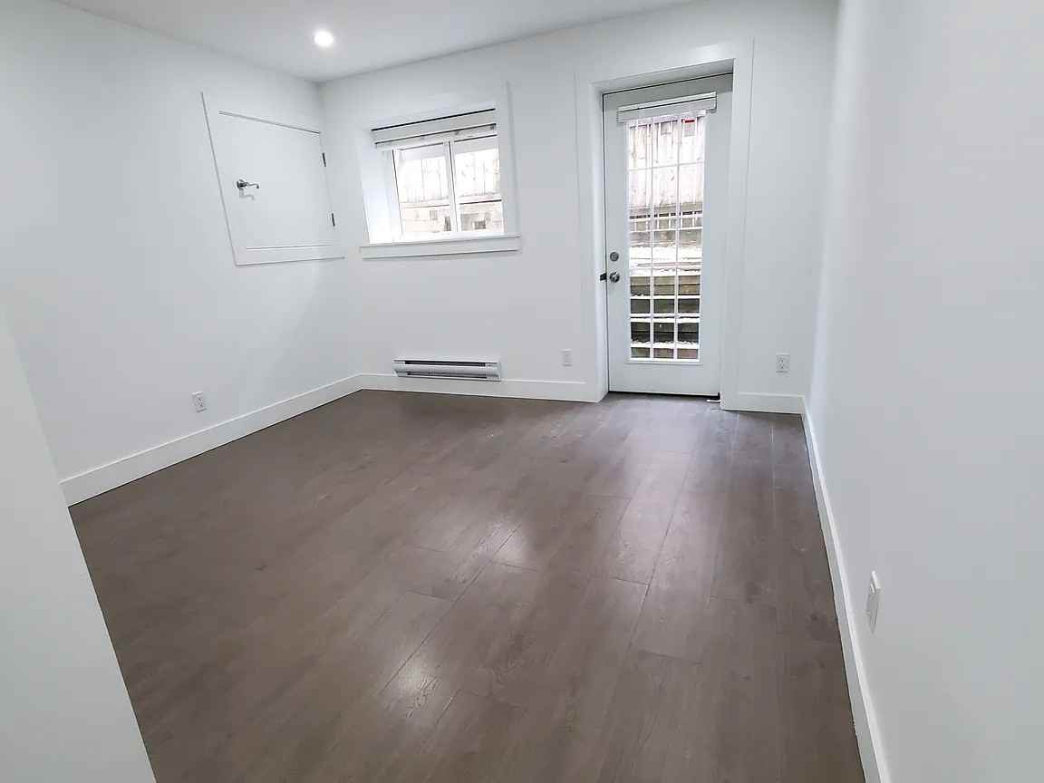 805 Henderson Avenue - Photo 2 of 6