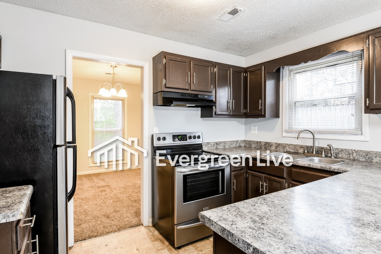 6 Eastgrove Ct - Photo 6 of 11