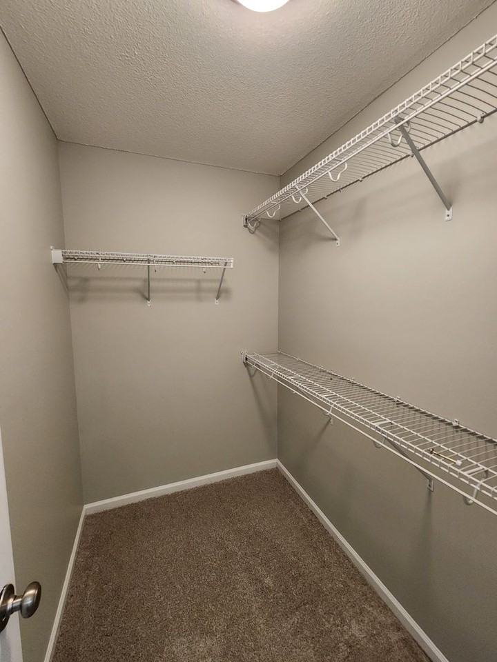 1566 San Bernardino Way - Photo 5 of 11