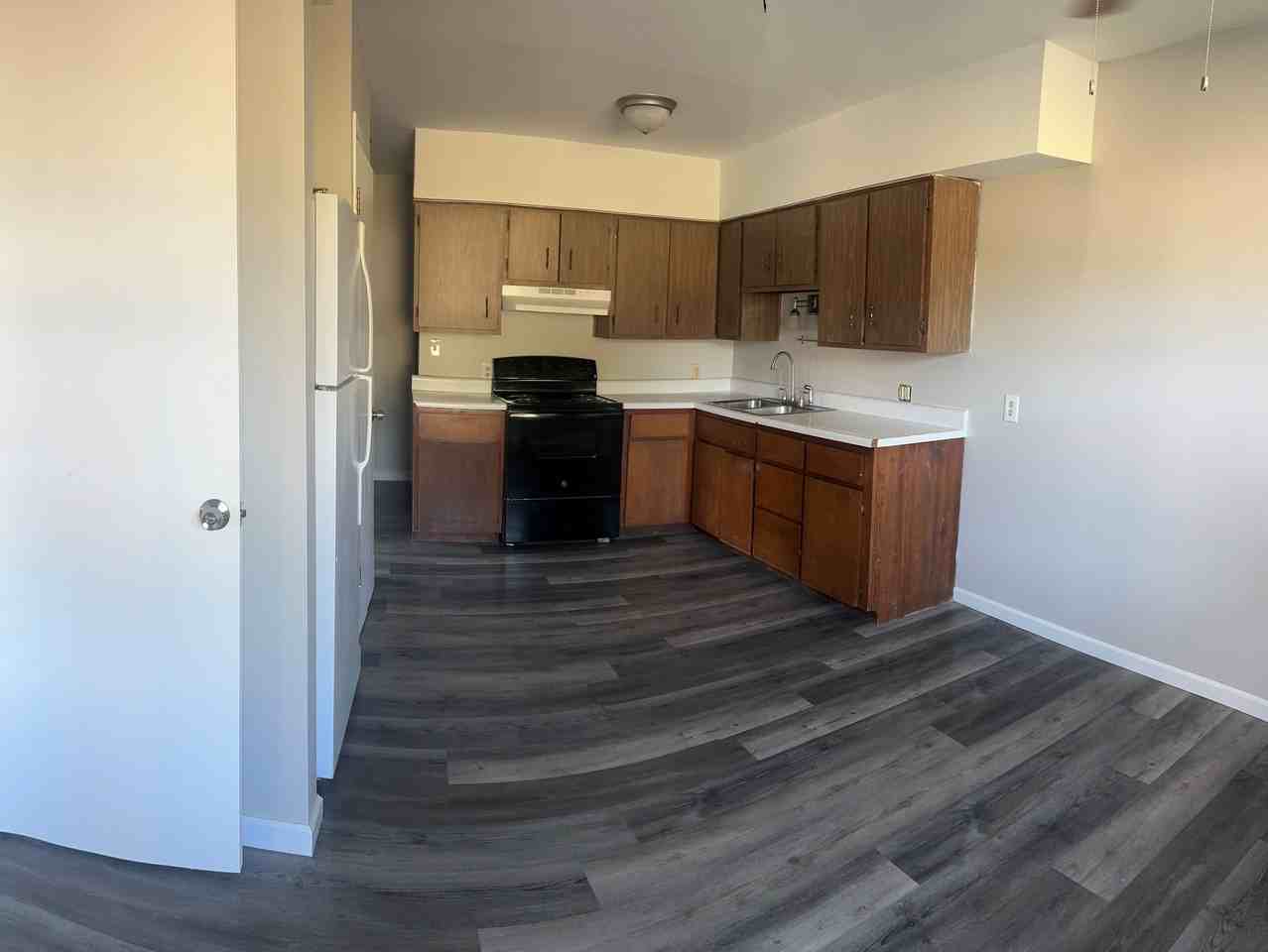 405 N Main St #A2 - Photo 4 of 5