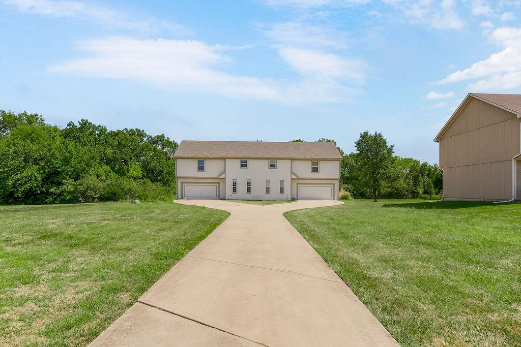5129 Woodland Dr - Photo 2 of 35