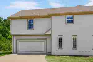 featured image of 5129 Woodland Dr