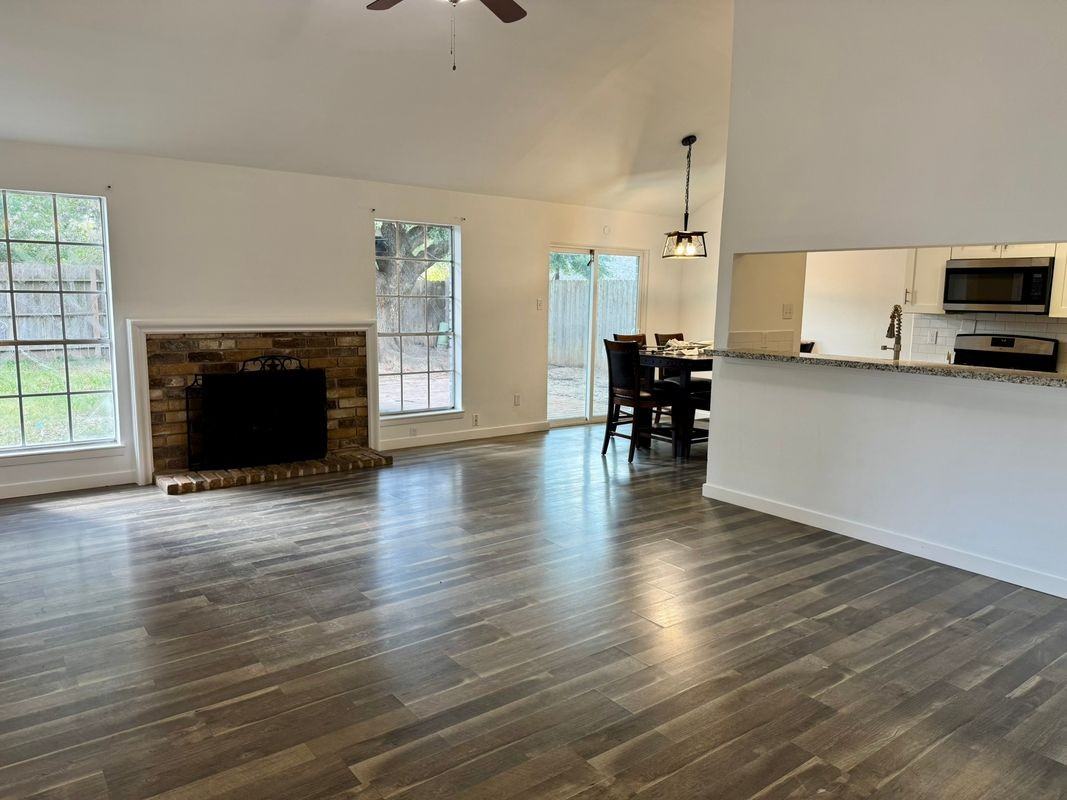 2507 John Crump Ln - Photo 2 of 12