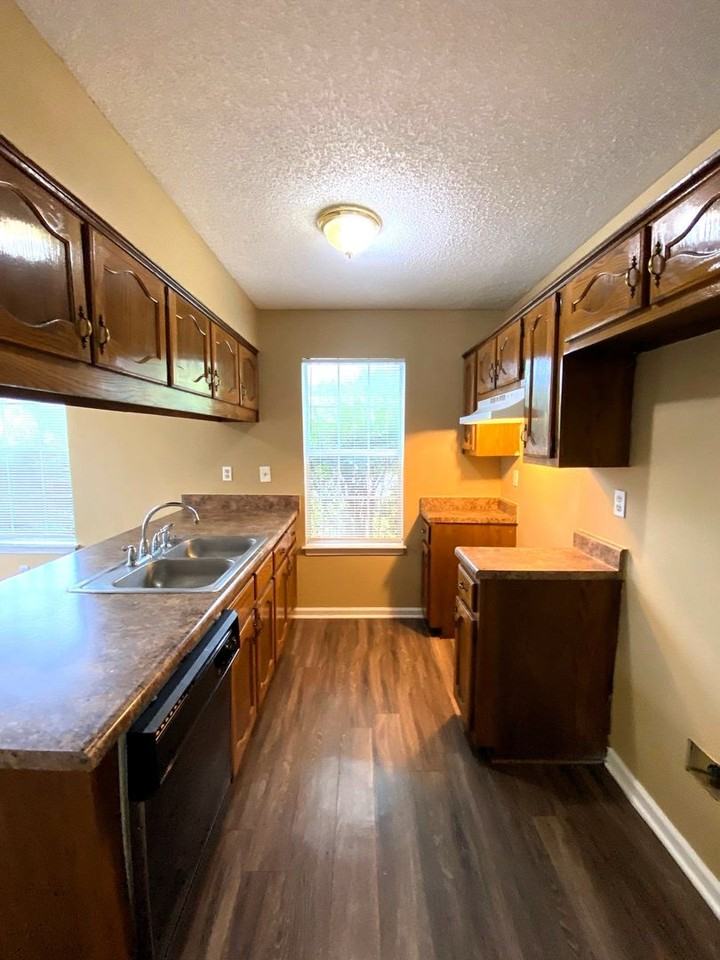 4215 Elysian Dr - Photo 2 of 15