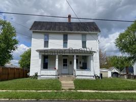 featured image of 240 E 8th St