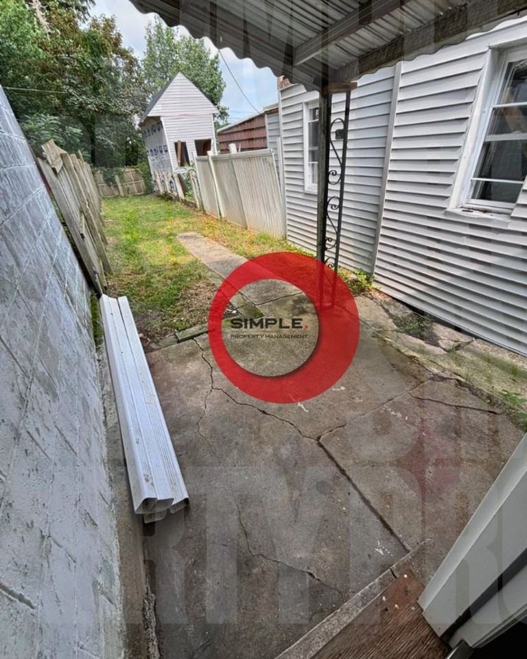 624 South 17 1/2 Street - Photo 6 of 10