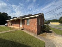 118 Burlington Rd Ne - Photo 1 of 1
