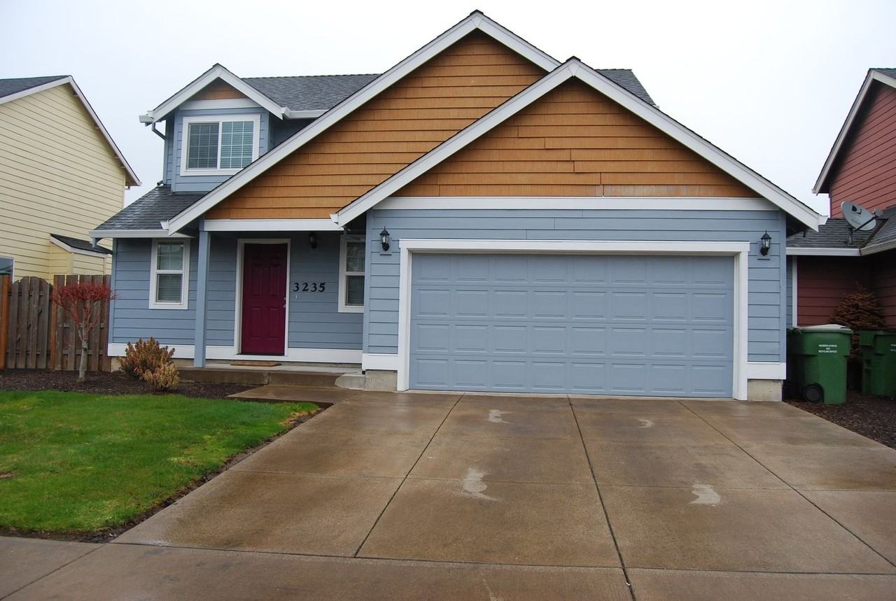 3235 E Mckern Pl - Photo 2 of 20