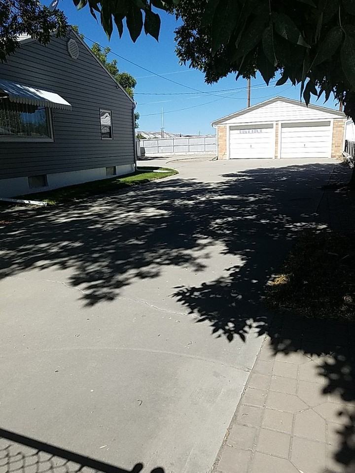 105 White Mountain Dr - Photo 2 of 21