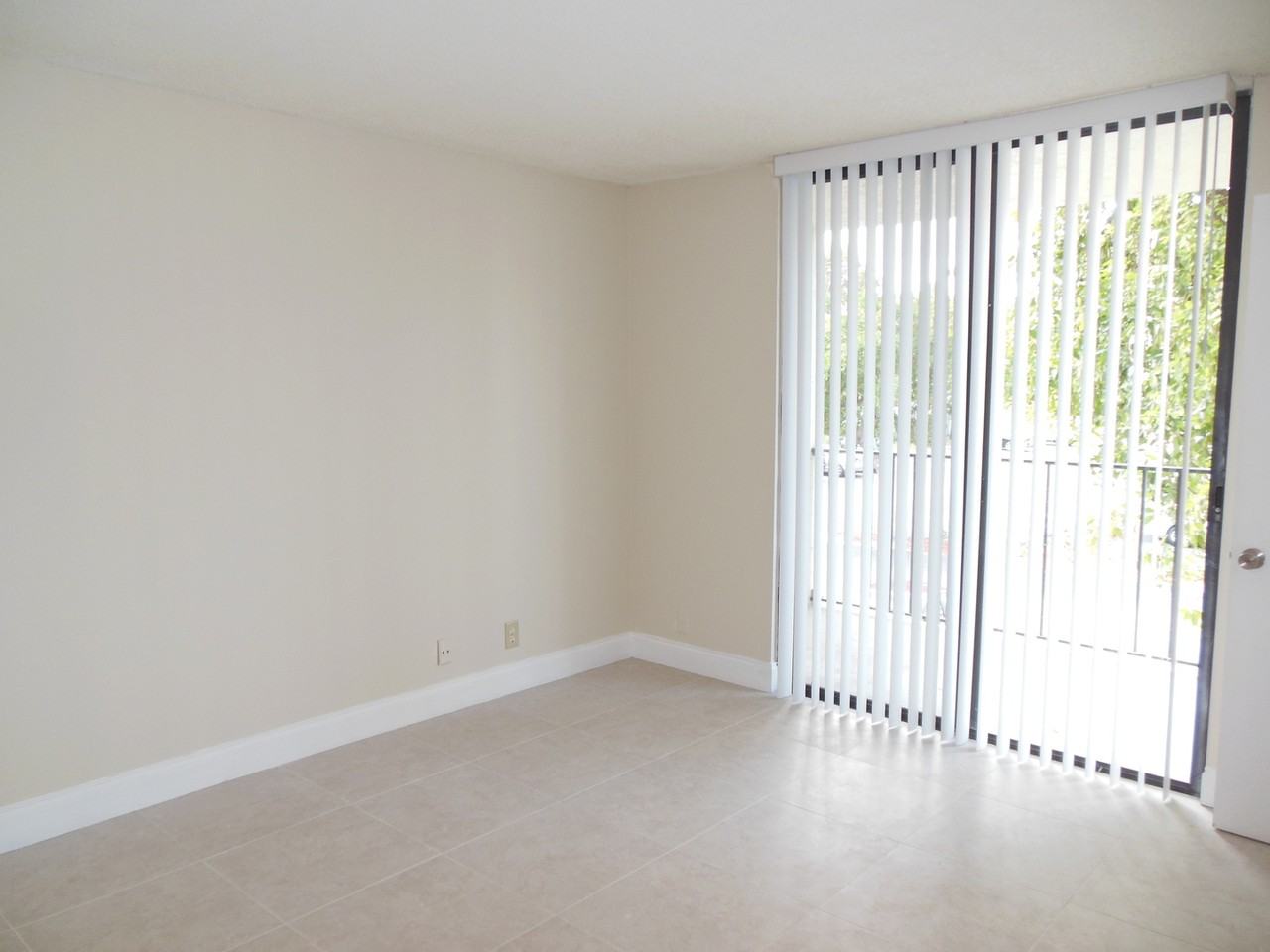728 Executive Center Dr #31 - Photo 7 of 30