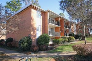 featured image of 1800 Jefferson Park Ave #2