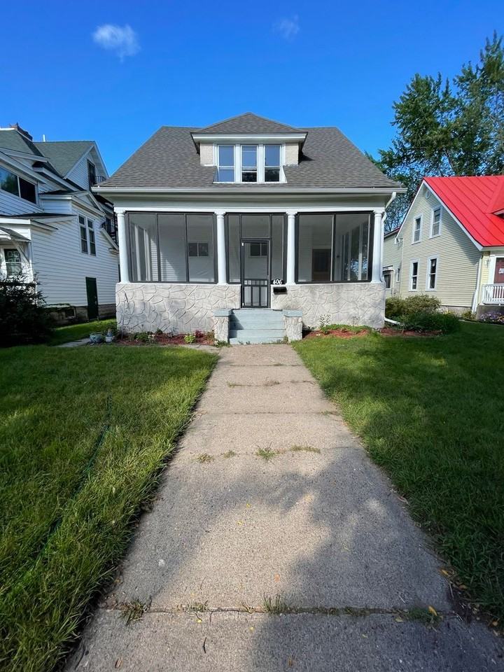 406 15th St S - Photo 7 of 24