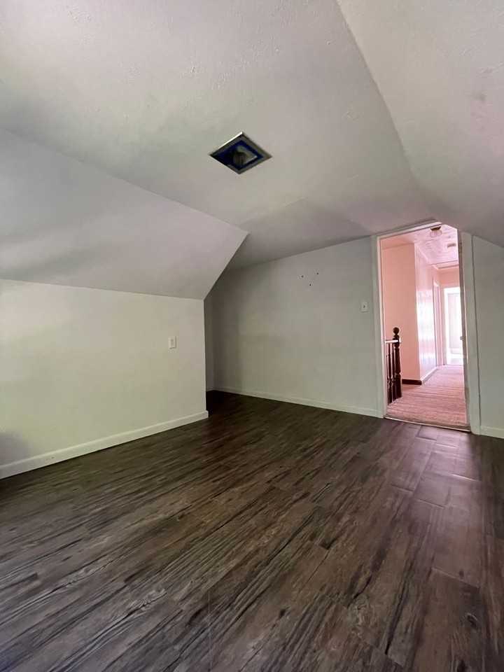 406 15th St S - Photo 2 of 24