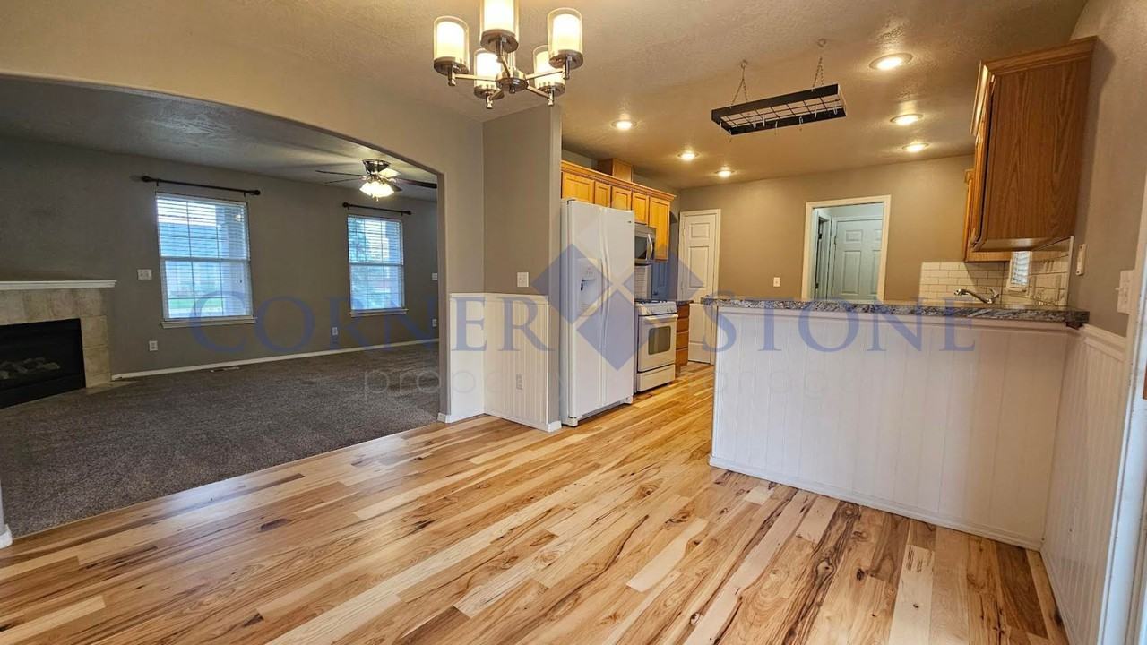 1919 E Lost River Ave - Photo 2 of 24