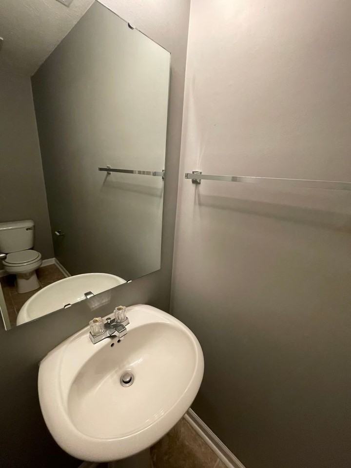 8107 Gathering Lane - Photo 5 of 13