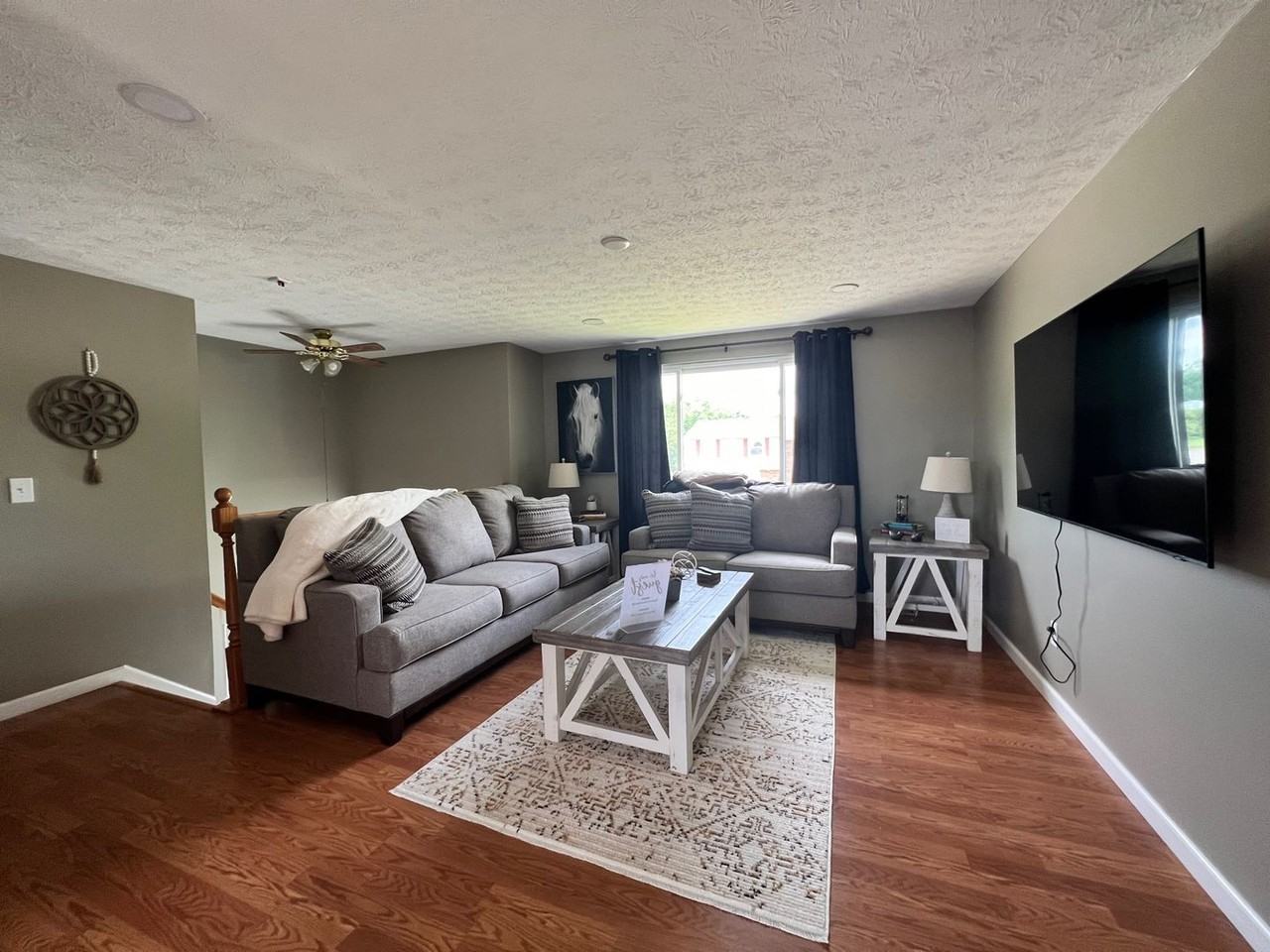 1349 Jennings Ct - Photo 3 of 35