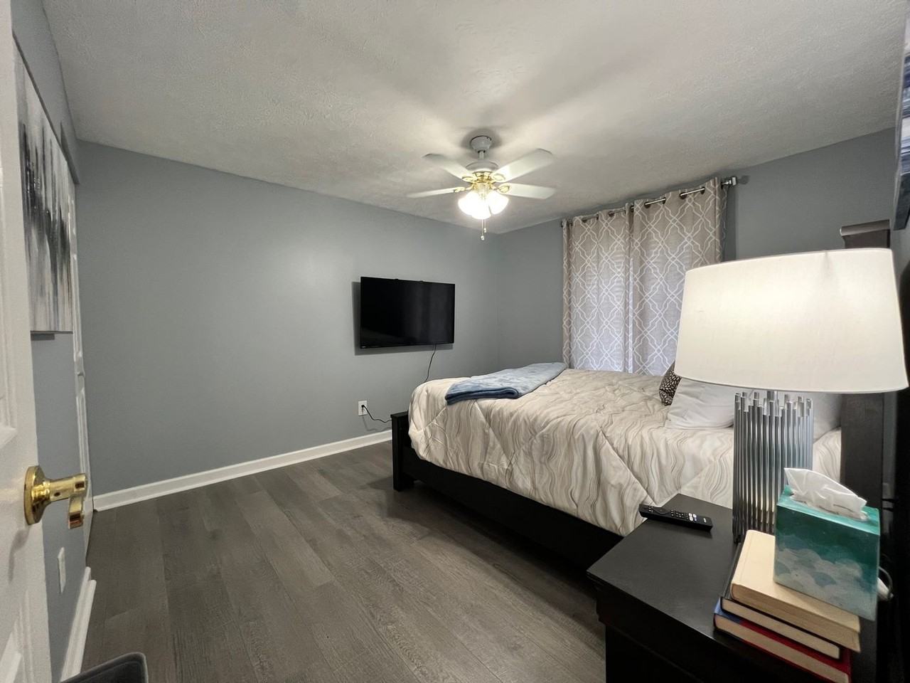 1349 Jennings Ct - Photo 6 of 35