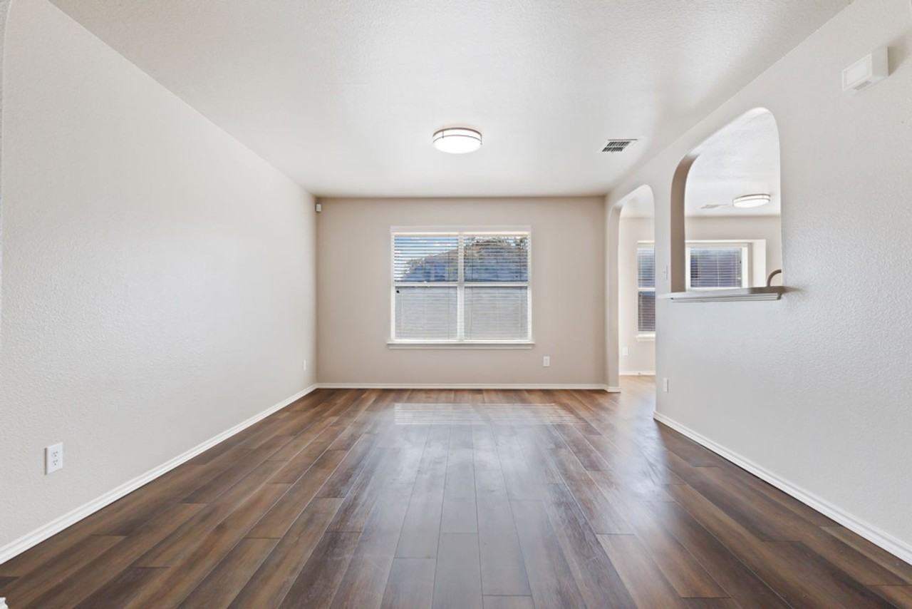 8968 Scarlet Crk - Photo 6 of 25