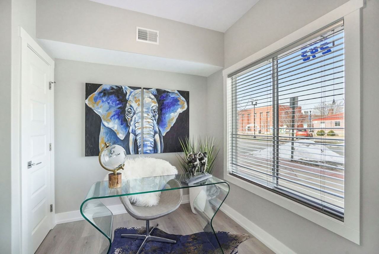 251 W Western Ave - Photo 3 of 30