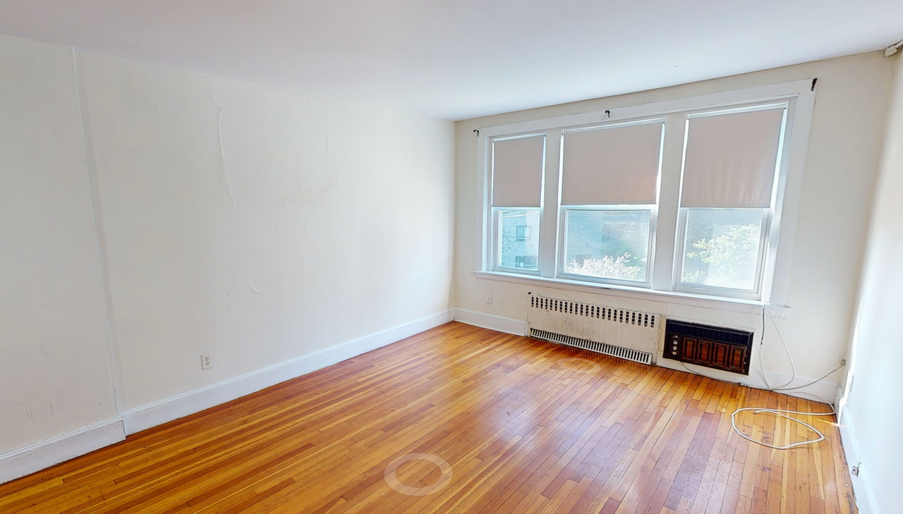 35 Lancaster Terrace - Photo 2 of 16