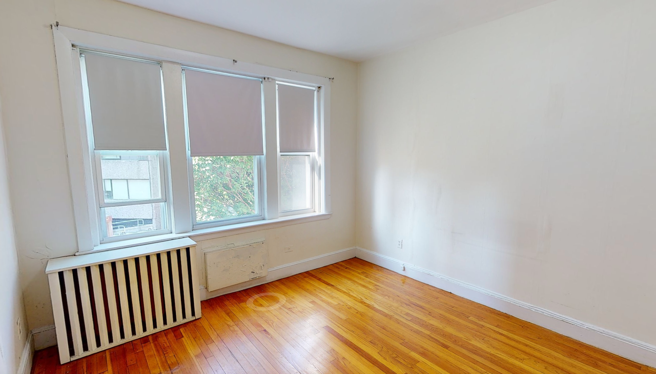 35 Lancaster Terrace - Photo 3 of 16