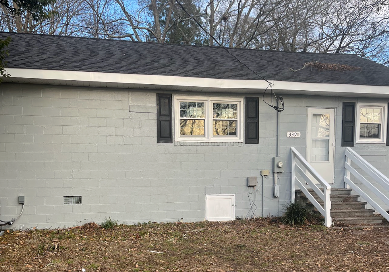 339B Hughes St - Photo 2 of 8