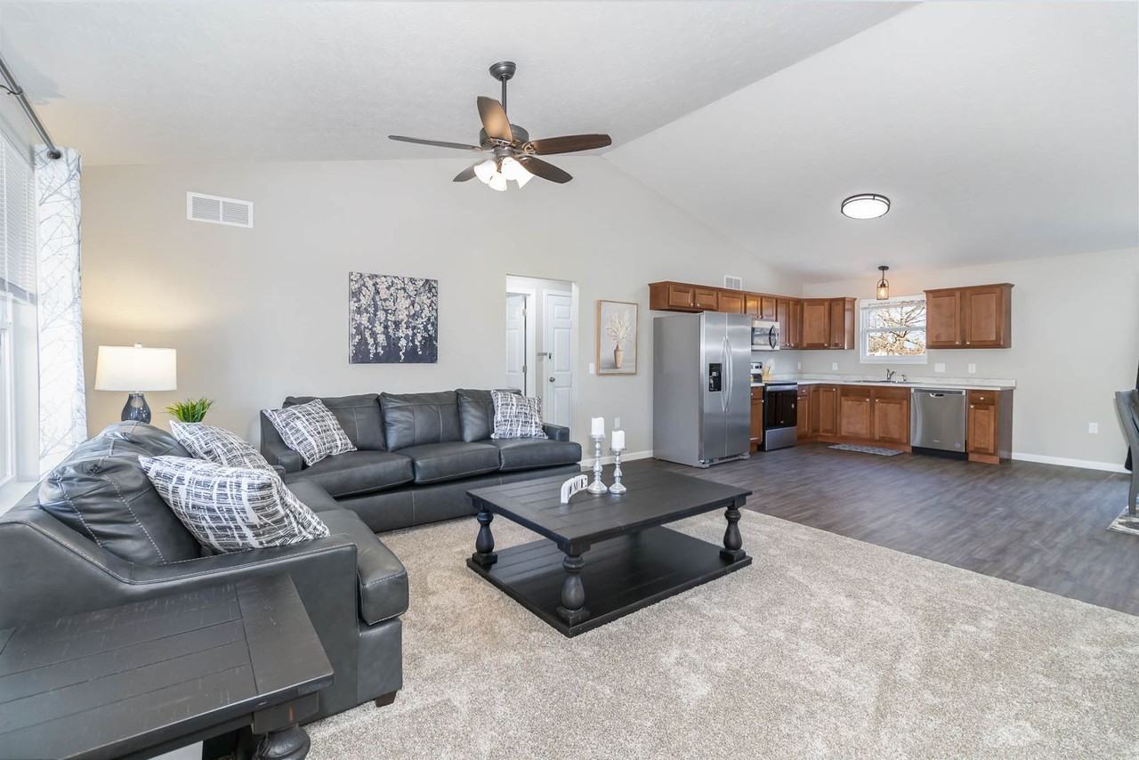 8 E Persimmon Dr - Photo 6 of 25